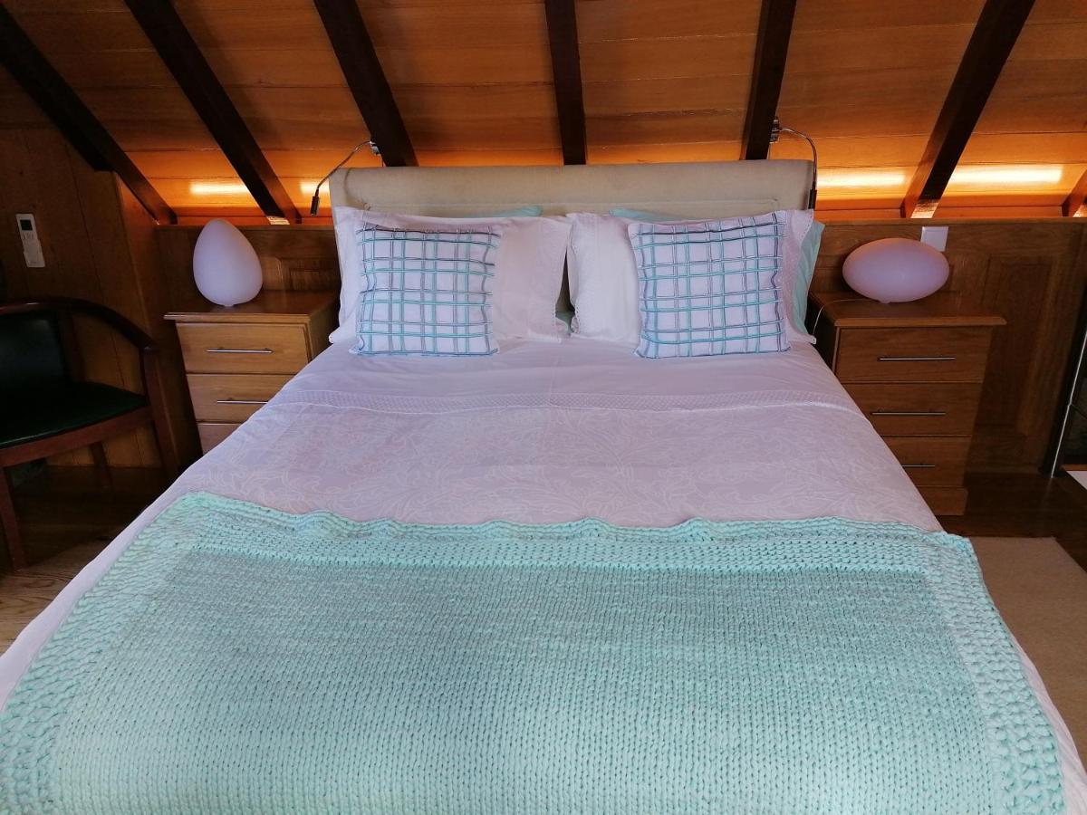 Casas De Pedra Villa Camacha  ภายนอก รูปภาพ